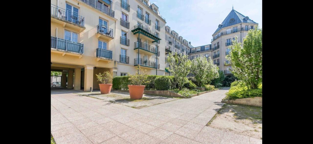 Disney, Sunny Comfortable 2 Bedrooms Family Apartment, 8 Pers, Wifi, Netflix Chessy  Luaran gambar