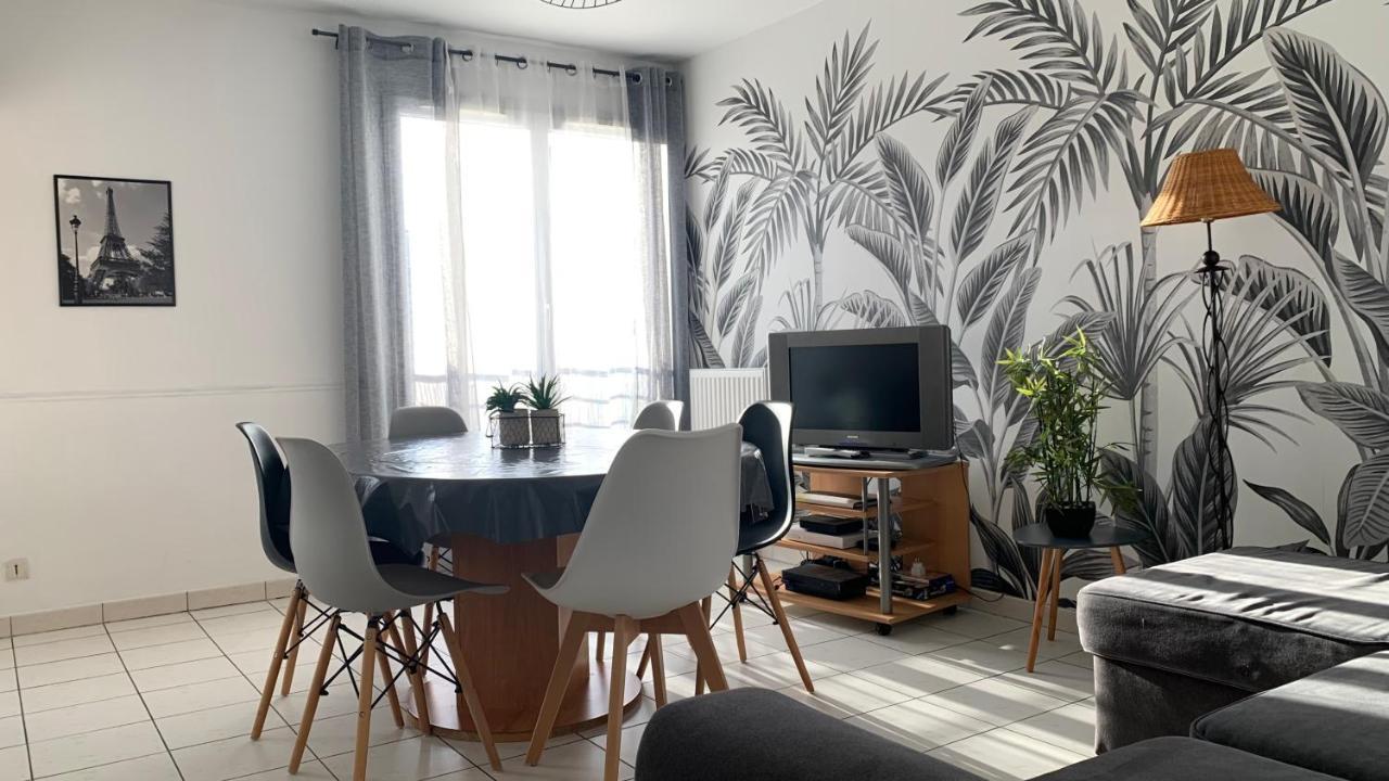 Disney, Sunny Comfortable 2 Bedrooms Family Apartment, 8 Pers, Wifi, Netflix Chessy  Luaran gambar