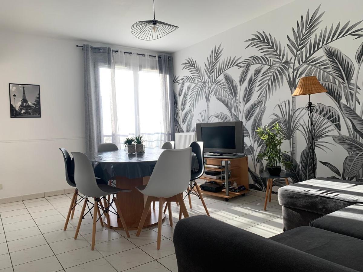 Disney, Sunny Comfortable 2 Bedrooms Family Apartment, 8 Pers, Wifi, Netflix Chessy  Luaran gambar